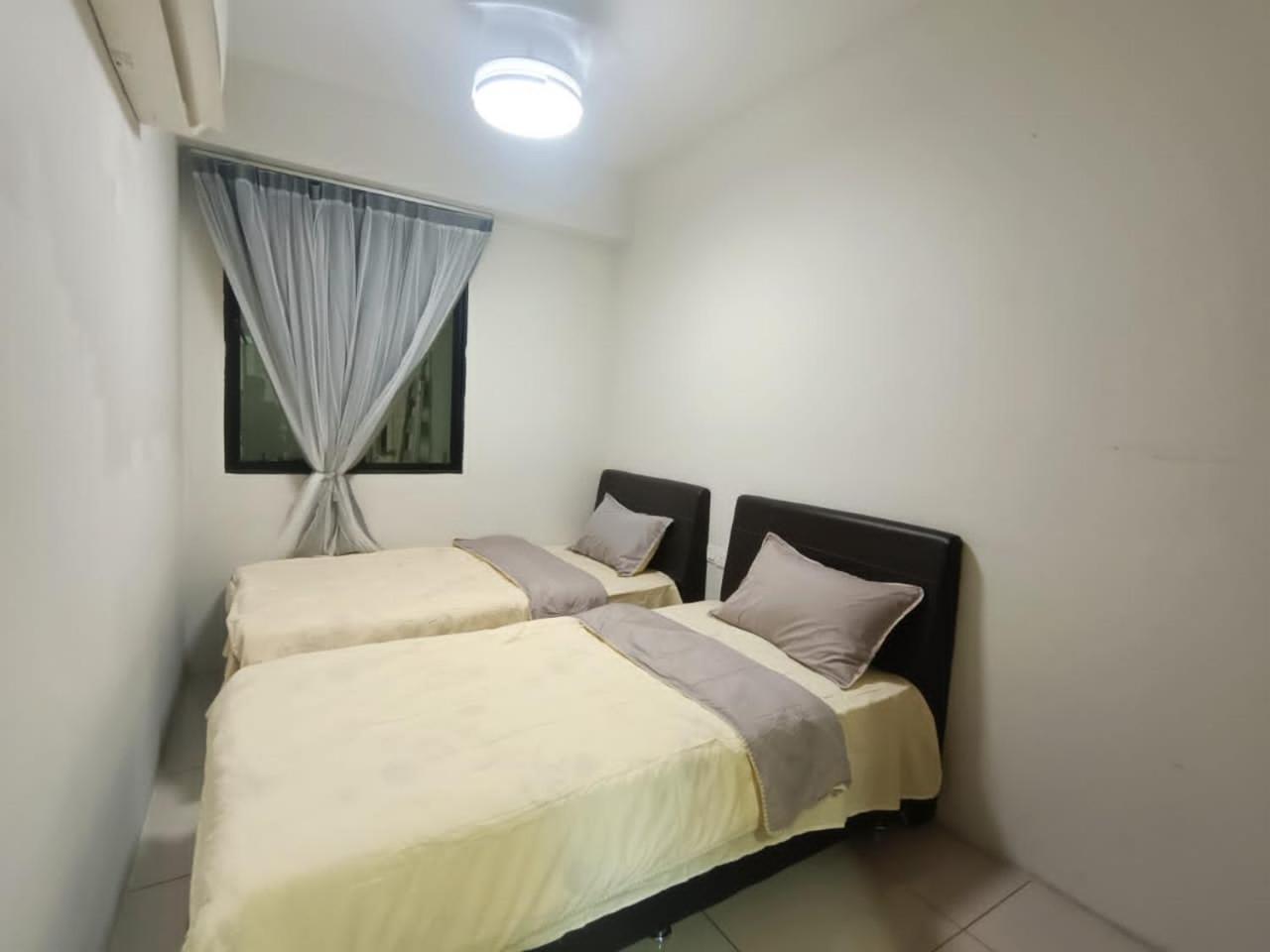 K. Riverfront Apartment Ipoh Eksteriør billede